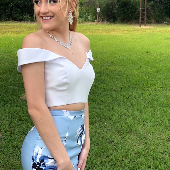 Mermaid style two piece prom dress - Picture 4 of 4